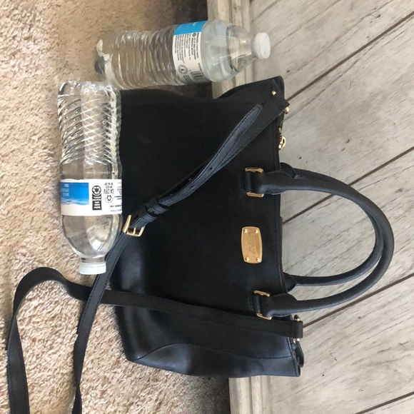 Black Michael Kors purse - Picture 4 of 4